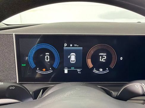 New 2026 Hyundai Tucson Blue SE AWD/4WD image 38