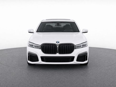 Used 2020 BMW 750i xDrive w/ Executive Package AWD/4WD image 2