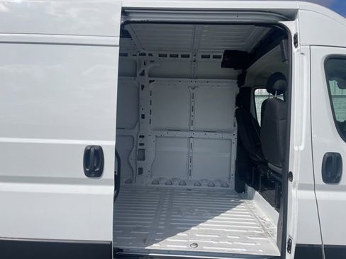 New 2026 RAM ProMaster 3500 w/ Convenience Group FWD image 19