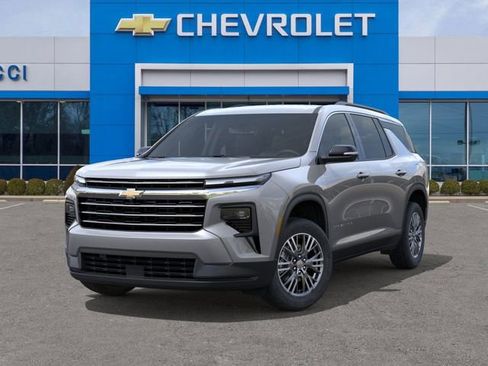 New 2026 Chevrolet Traverse LT image 6