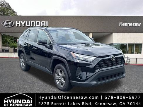 Used 2024 Toyota RAV4 XLE FWD image 1