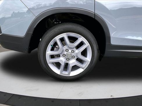 Used 2025 Honda Passport EX-L image 35