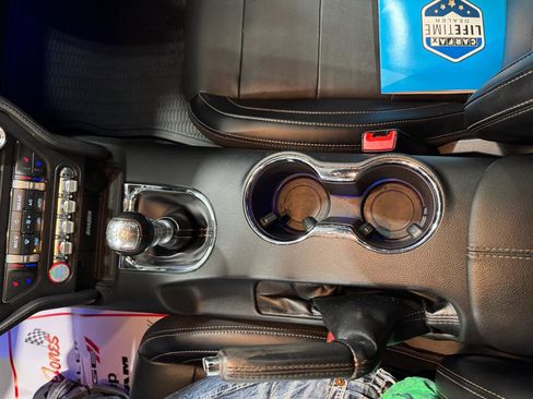 Used 2017 Ford Mustang GT Premium w/ GT Performance Package image 39