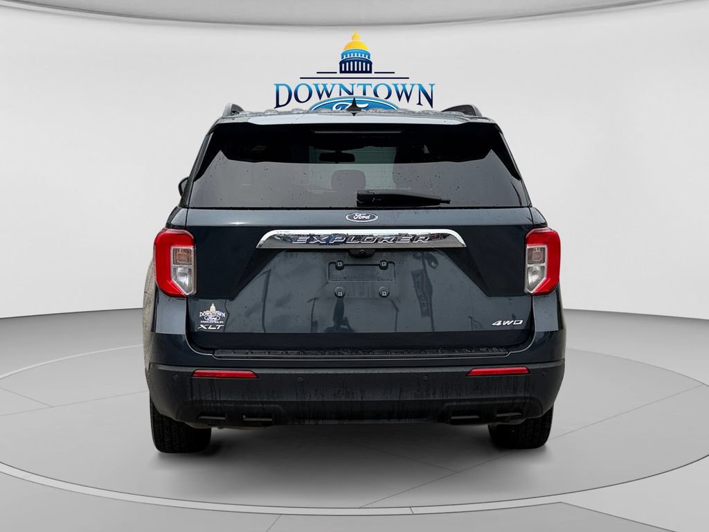 Used 2023 Ford Explorer XLT AWD/4WD image 4