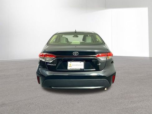 Used 2022 Toyota Corolla LE FWD image 29