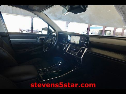 Used 2023 Kia Sorento SX AWD/4WD image 7
