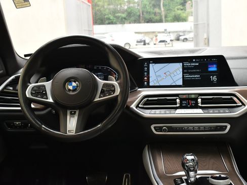 Used 2023 BMW X5 xDrive40i w/ Executive Package AWD/4WD image 22