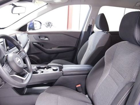 Used 2023 Nissan Rogue SV image 13