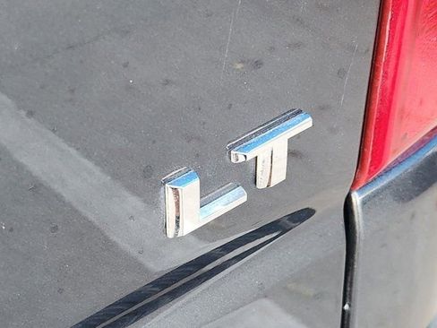 Used 2021 Chevrolet Silverado 1500 LT image 10