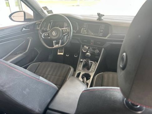 Used 2019 Volkswagen Jetta GLI FWD image 12