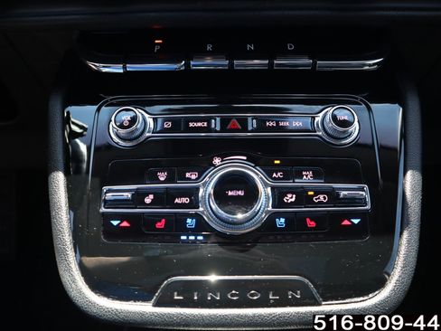 Used 2022 Lincoln Corsair AWD w/ Premium Package image 23