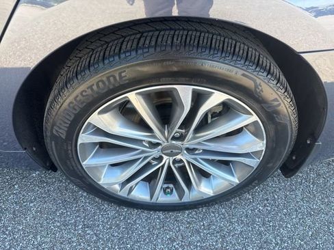 Used 2016 Hyundai Genesis 3.8 w/ Option Group 02 RWD image 11