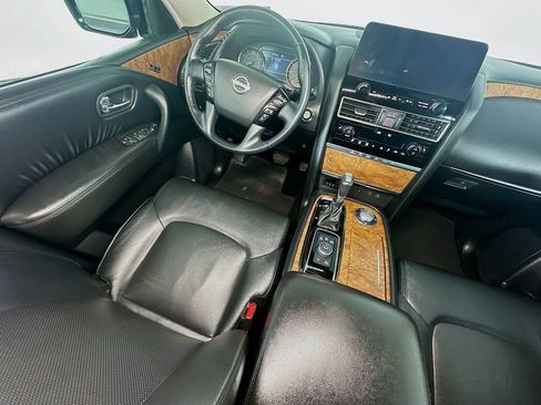 Used 2024 Nissan Armada SL image 9