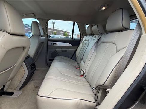 Used 2011 Lincoln MKX 2WD w/ 101A Rapid Spec Order Code image 45