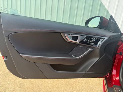 Used 2016 Jaguar F-TYPE R AWD/4WD image 22