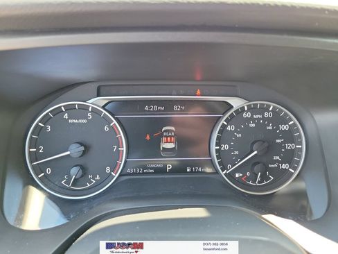 Used 2025 Nissan Rogue SV FWD image 24
