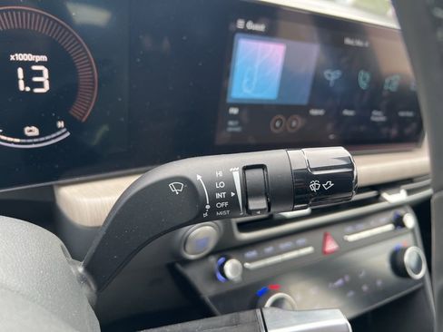 Used 2025 Hyundai Sonata SEL image 12