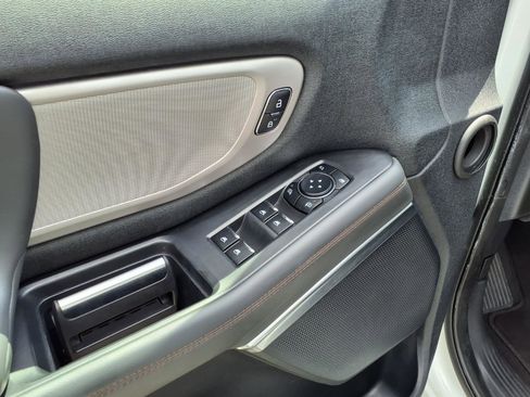 Used 2025 Ford Expedition Active image 14