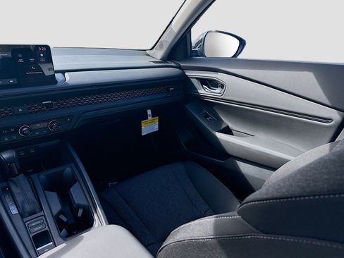 Certified 2026 Honda Accord SE image 18