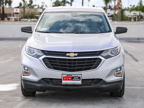 Used 2021 Chevrolet Equinox LS image 3
