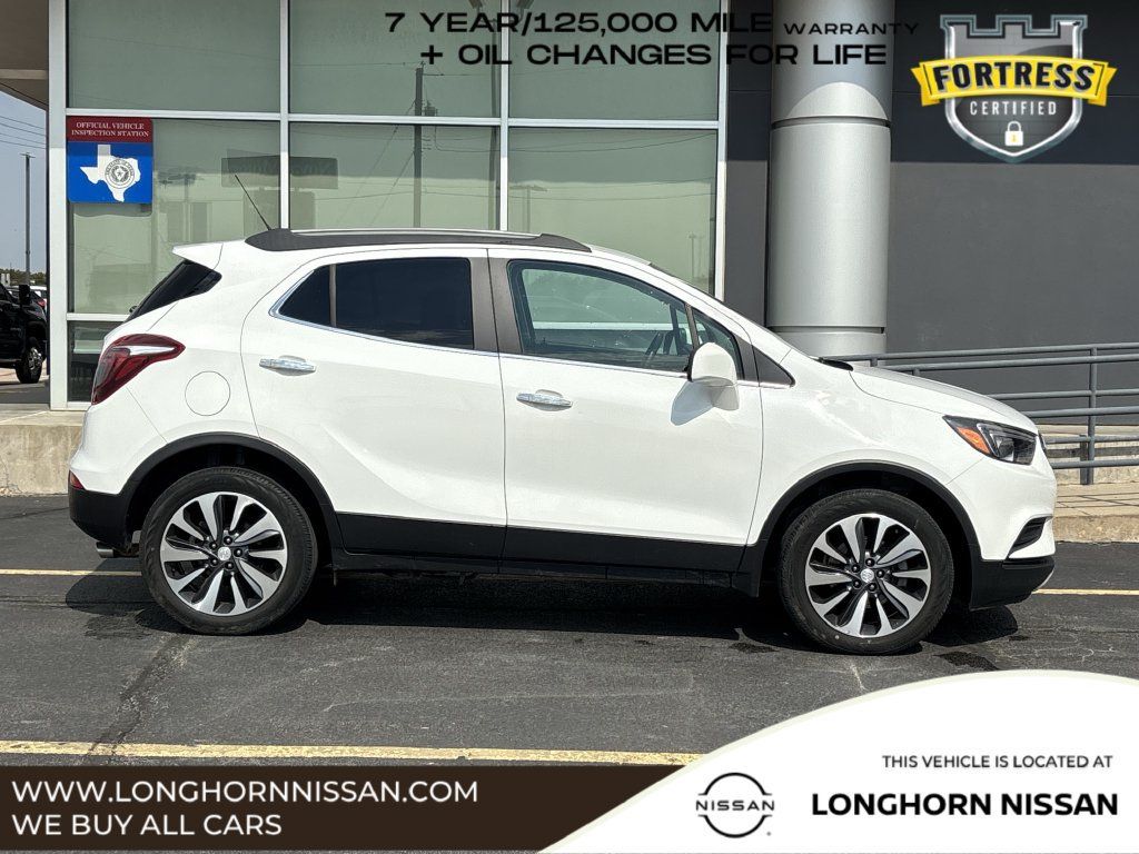 Used 2021 Buick Encore Preferred FWD image 2