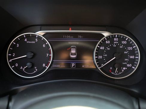 Used 2024 Nissan Sentra SV FWD image 14
