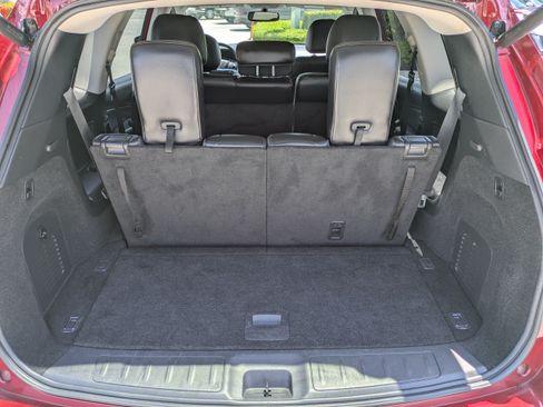Used 2019 Nissan Pathfinder SL w/ SL Premium Package AWD/4WD image 11