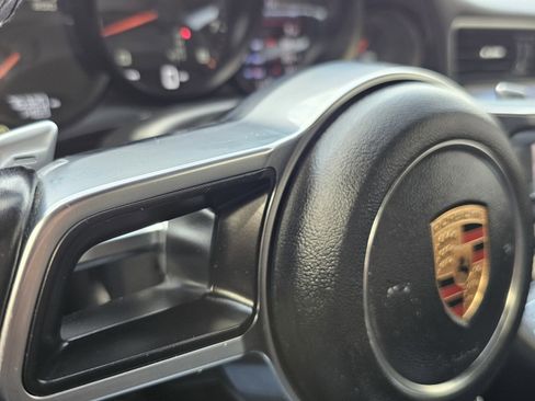 Used 2018 Porsche 911 Carrera image 34