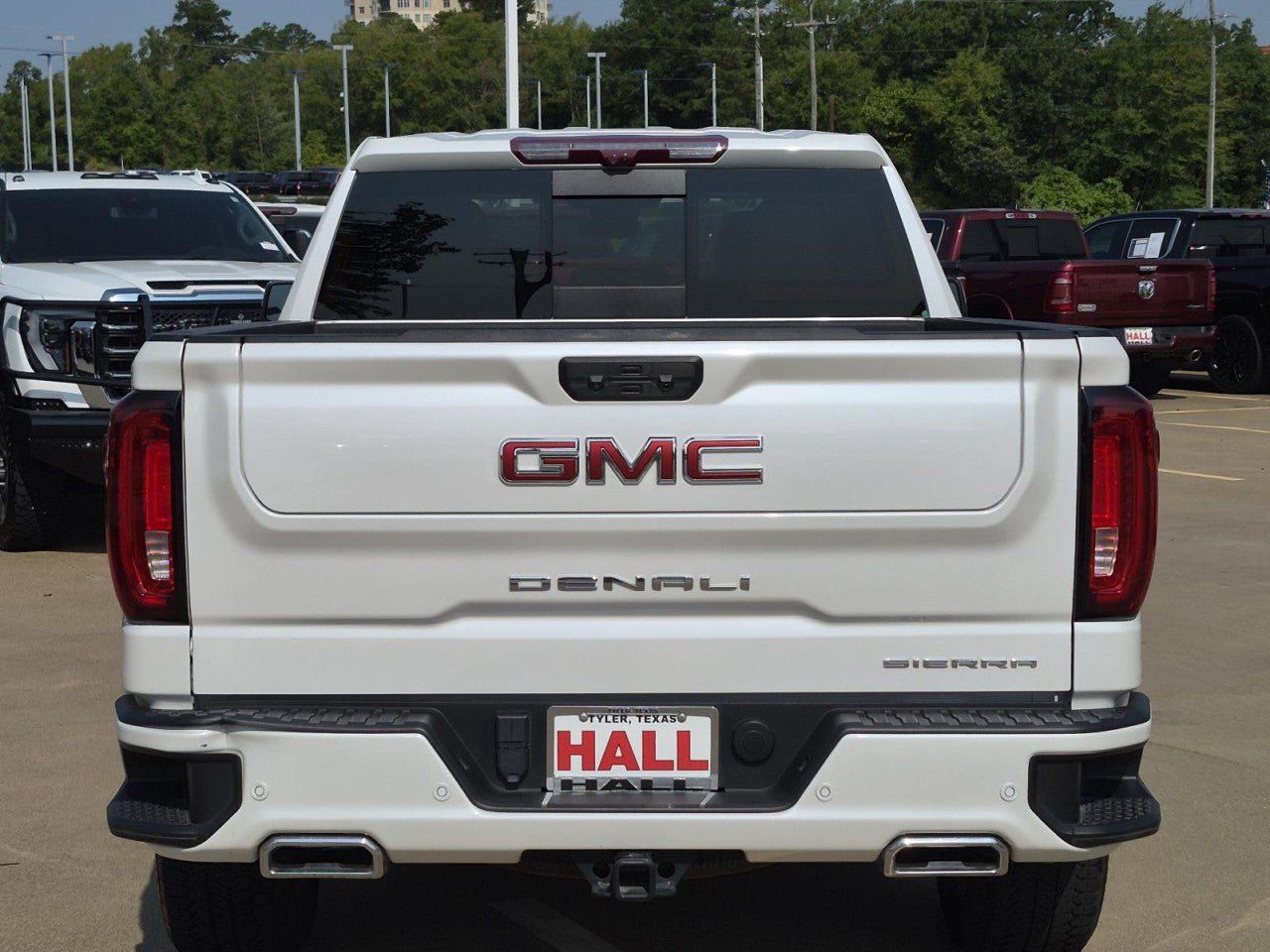 Certified 2023 GMC Sierra 1500 Denali w/ Technology Package AWD/4WD image 5