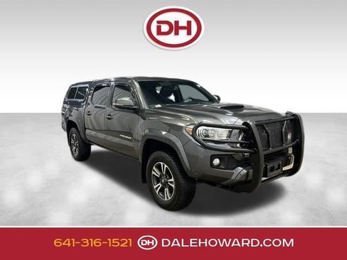Used 2018 Toyota Tacoma TRD Sport w/ Technology Package image 1