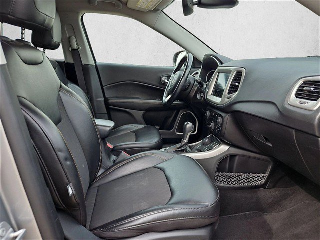 Used 2020 Jeep Compass Latitude w/ Popular Equipment Group AWD/4WD image 16