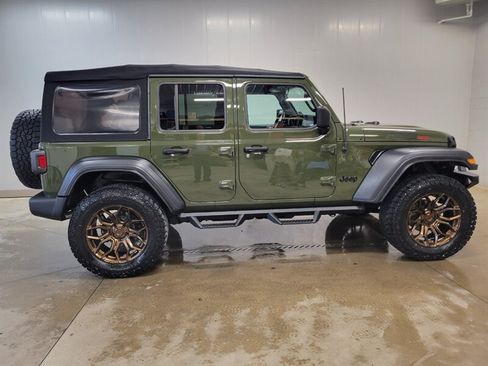 Used 2020 Jeep Wrangler Unlimited Sport AWD/4WD image 9