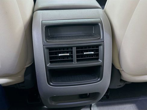 Used 2018 Cadillac XT5 Luxury w/ Driver Awareness Package image 27