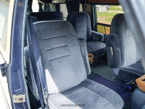 Used 1988 Chevrolet G20 RWD image 39
