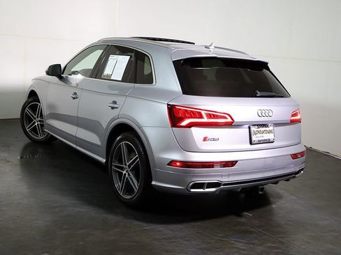 Used 2018 Audi SQ5 Prestige image 2