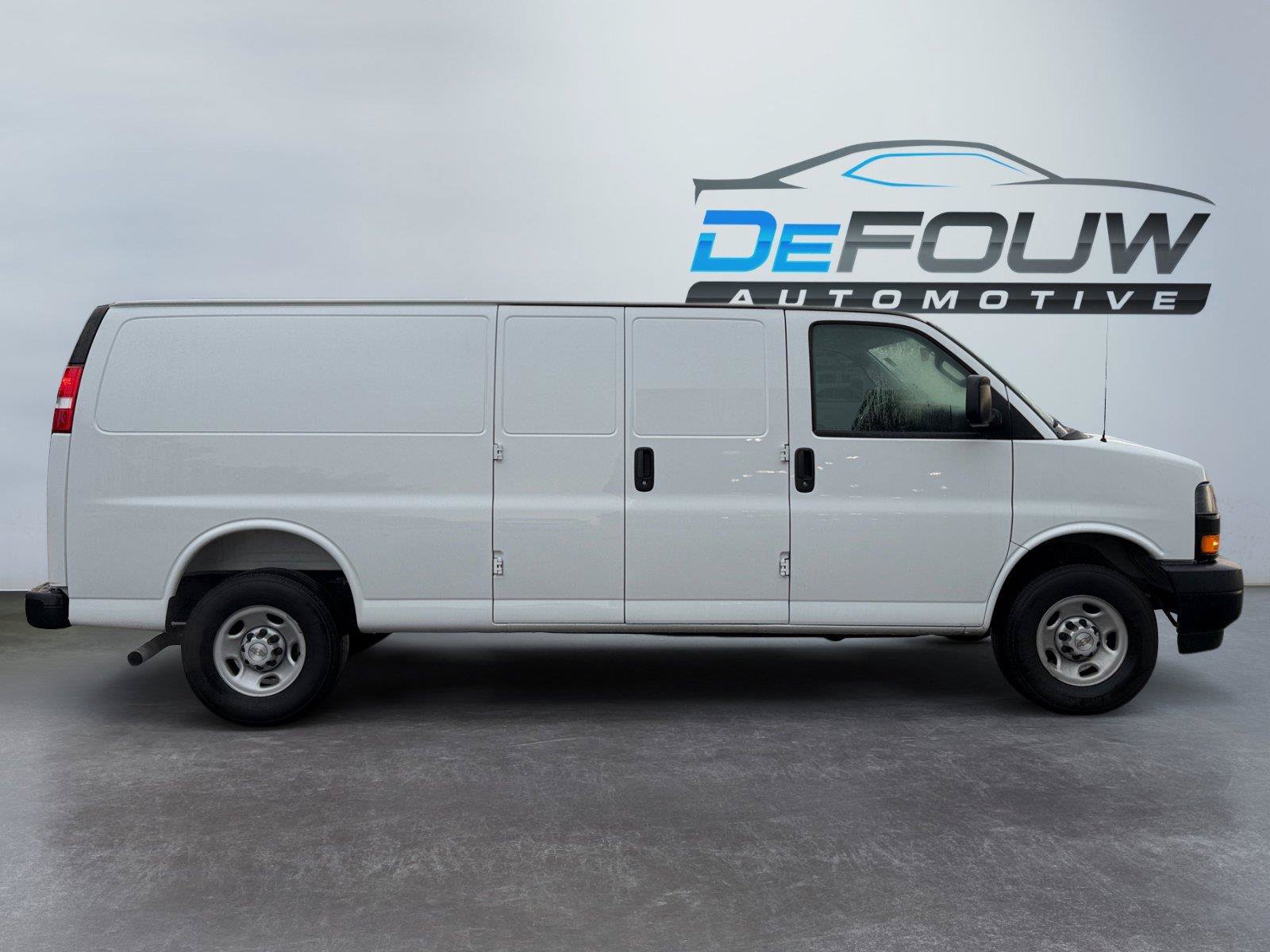 Used 2025 Chevrolet Express 2500 Extended w/ Driver Convenience Package RWD image 2