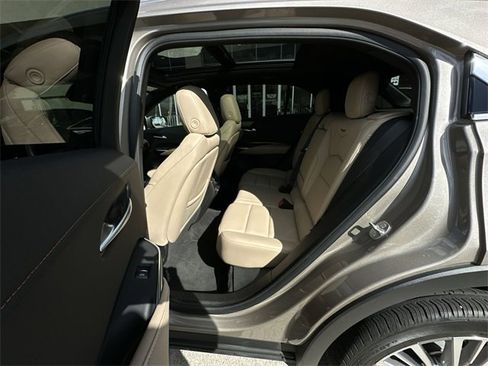 Certified 2024 Cadillac XT4 Premium Luxury image 29