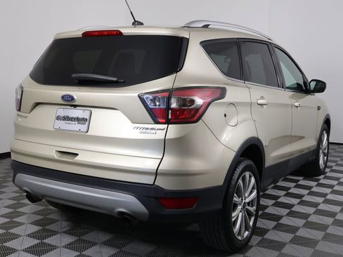 Used 2017 Ford Escape Titanium image 2