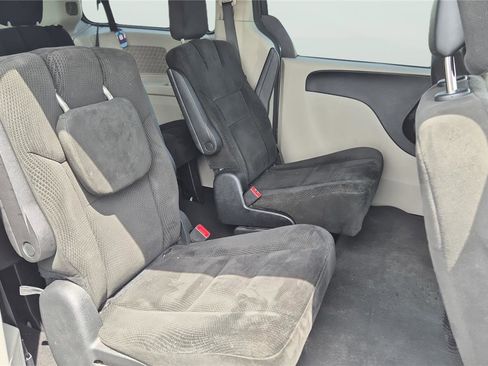 Used 2017 Dodge Grand Caravan SE w/ Power Window Group image 15