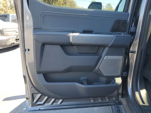 New 2025 Ford F250 Lariat w/ Lariat Ultimate Package image 11