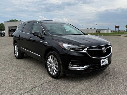 Used 2021 Buick Enclave Premium w/ Surround and Sites Package AWD/4WD image 2