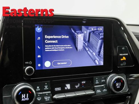 Used 2023 Toyota Highlander LE image 18