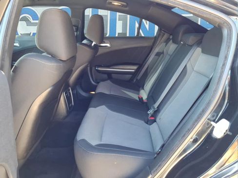 Used 2016 Dodge Charger R/T RWD image 12