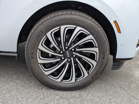 Certified 2025 Lincoln Navigator L Black Label image 13