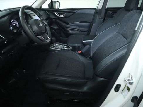Used 2023 Subaru Forester Premium AWD/4WD image 19
