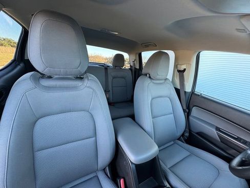 Used 2022 Chevrolet Colorado W/T w/ Custom Special Edition image 30