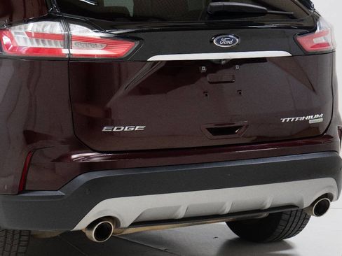 Used 2019 Ford Edge Titanium w/ Equipment Group 301A image 12