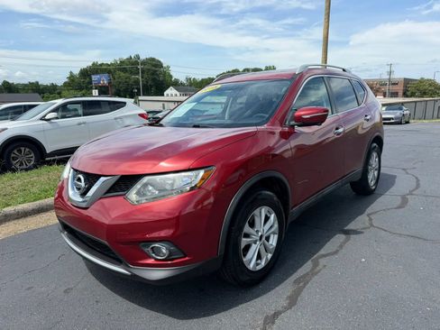 Used 2015 Nissan Rogue SV w/ SV Premium Package FWD image 3
