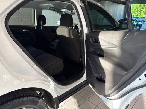Used 2023 Chevrolet Equinox LT AWD/4WD image 26