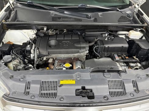 Used 2012 Toyota Highlander FWD image 9